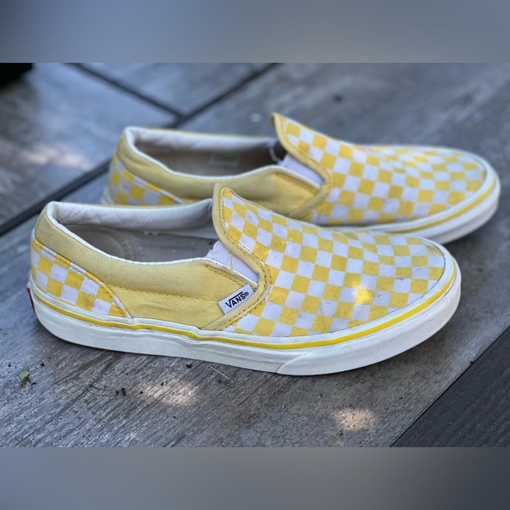 Off the Wall Vans checkerboard slip ons